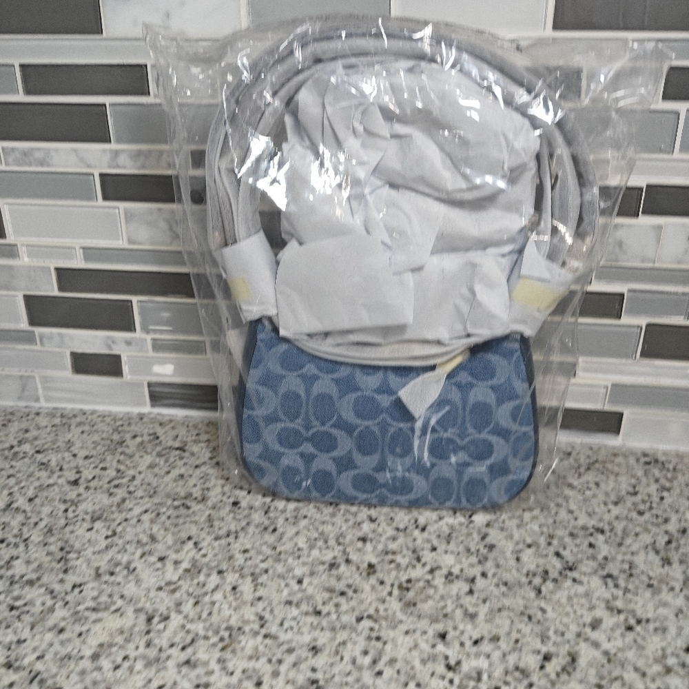 Coach Teri Mini Crossbody Bag In Signature Denim - Picture 4 of 16